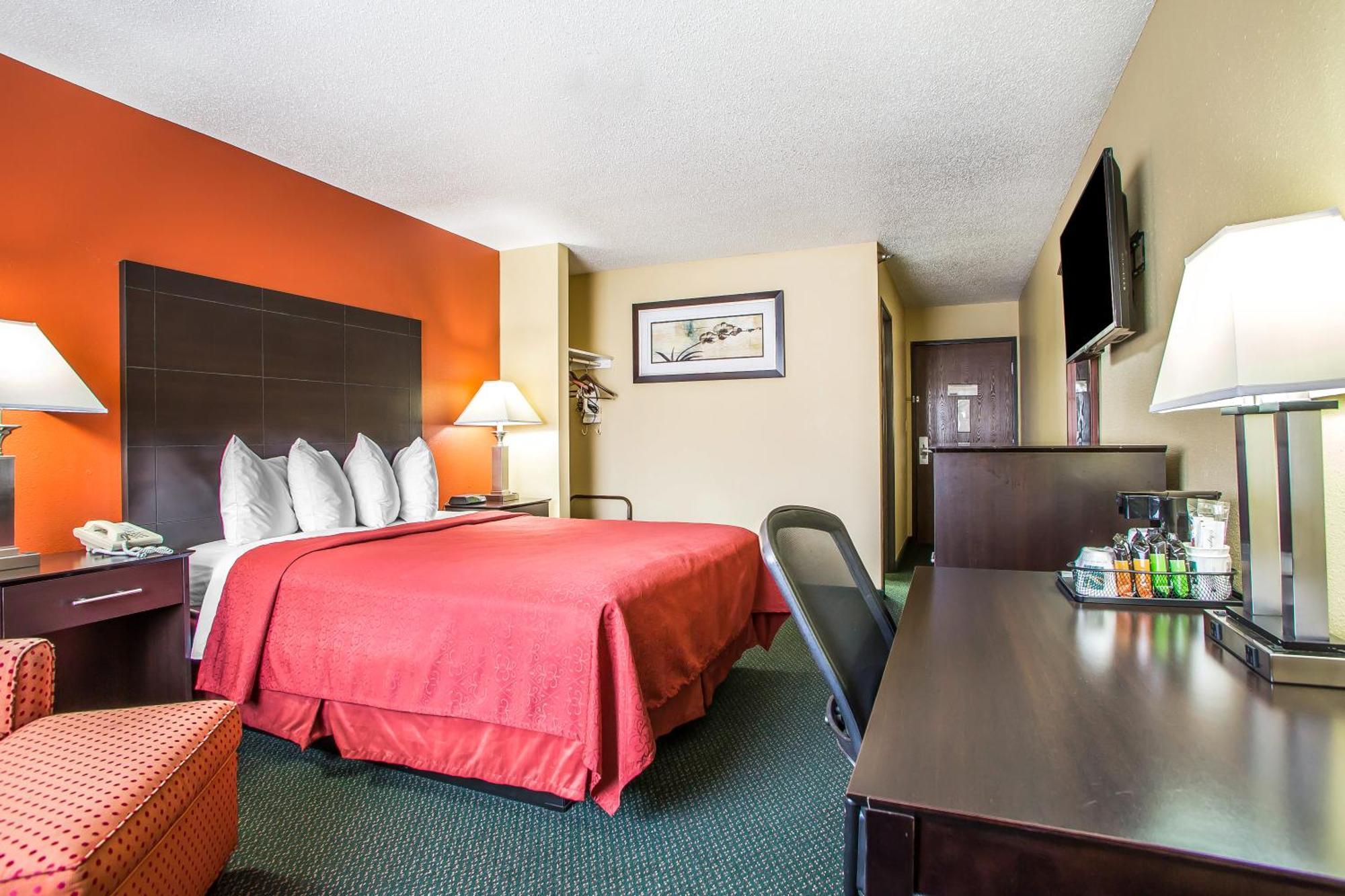 Quality Inn Morton At I-74 Δωμάτιο φωτογραφία